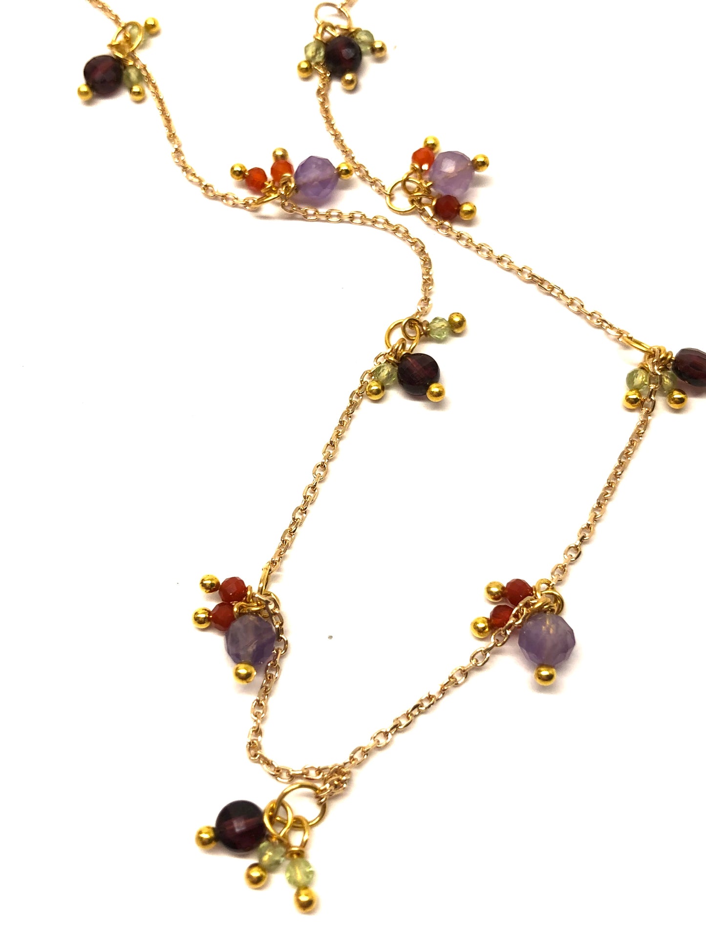 Frou Frou, collier fin en grappes de pierres