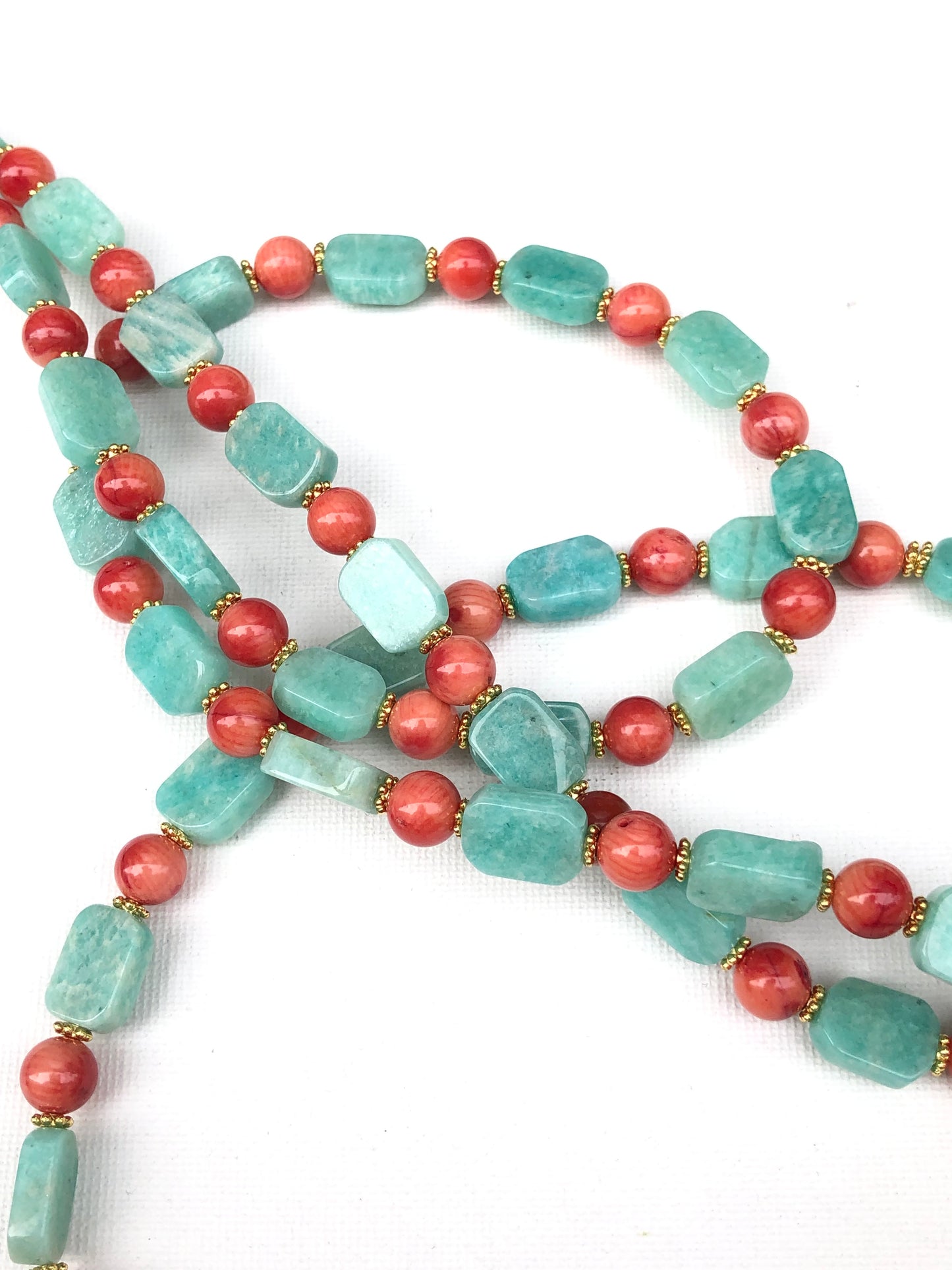 Capri 2 - sautoir estival en amazonites et corail